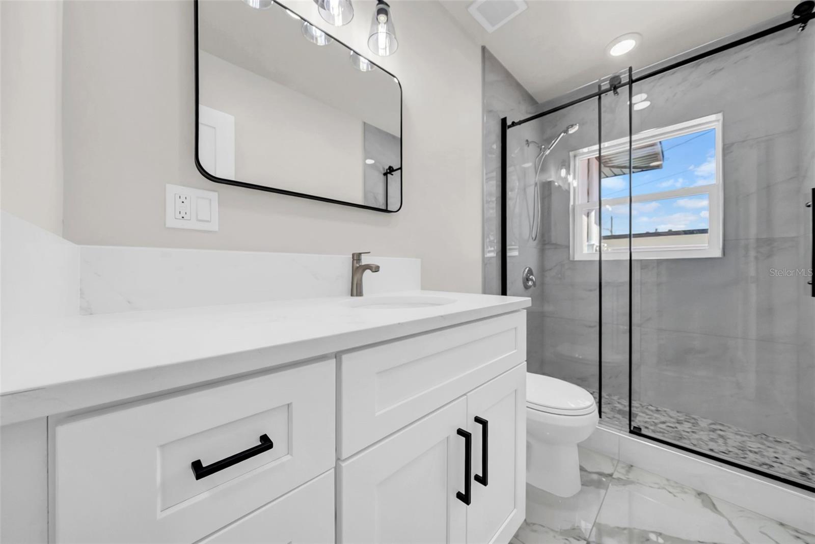 THREE PALMS POINT - Residential Income