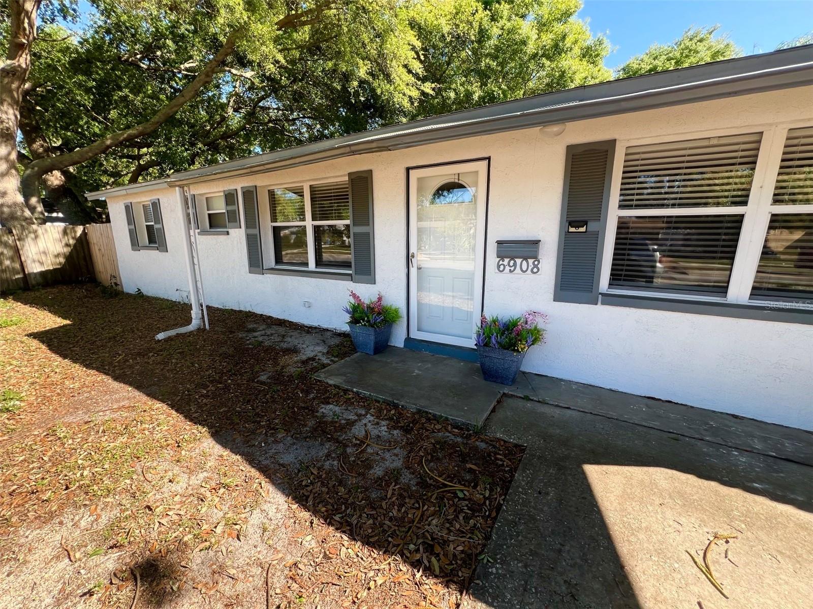 FAIRLAWN PARK MANOR - Residential Lease