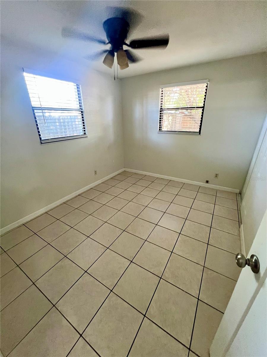 FAIRLAWN PARK MANOR - Residential Lease