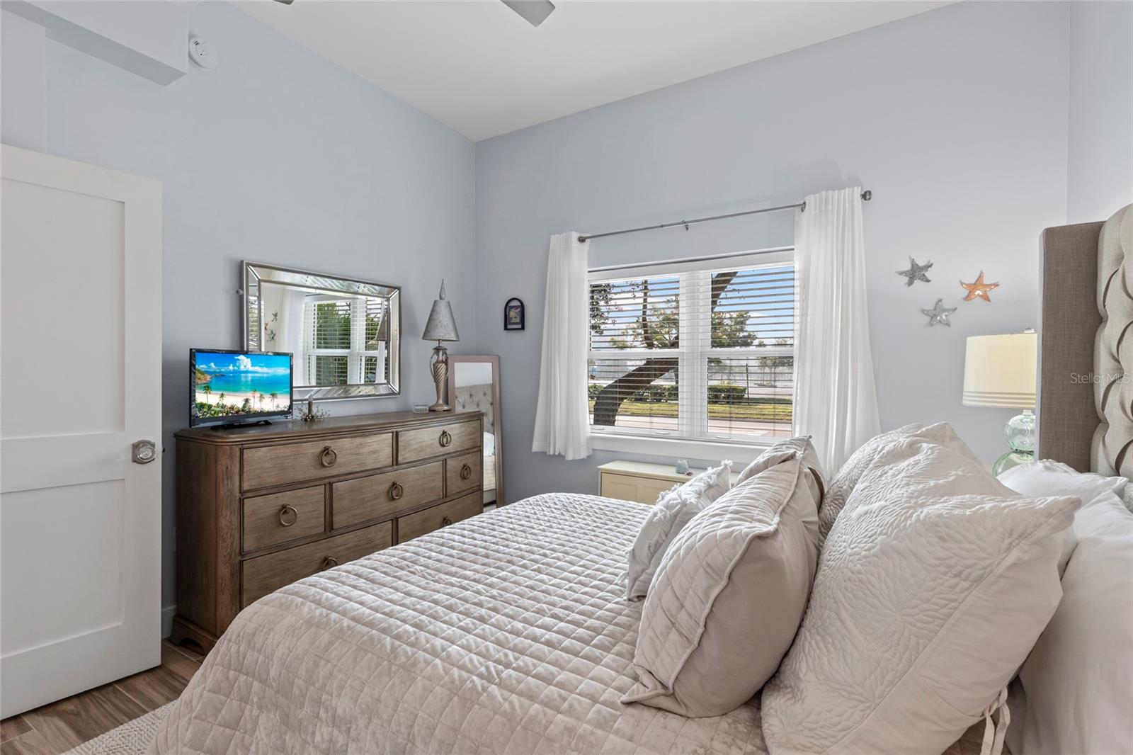 1010 CENTRAL CONDO - Residential