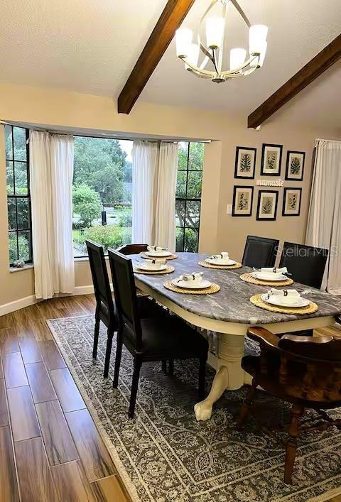 ROBINWOODS - Residential Lease