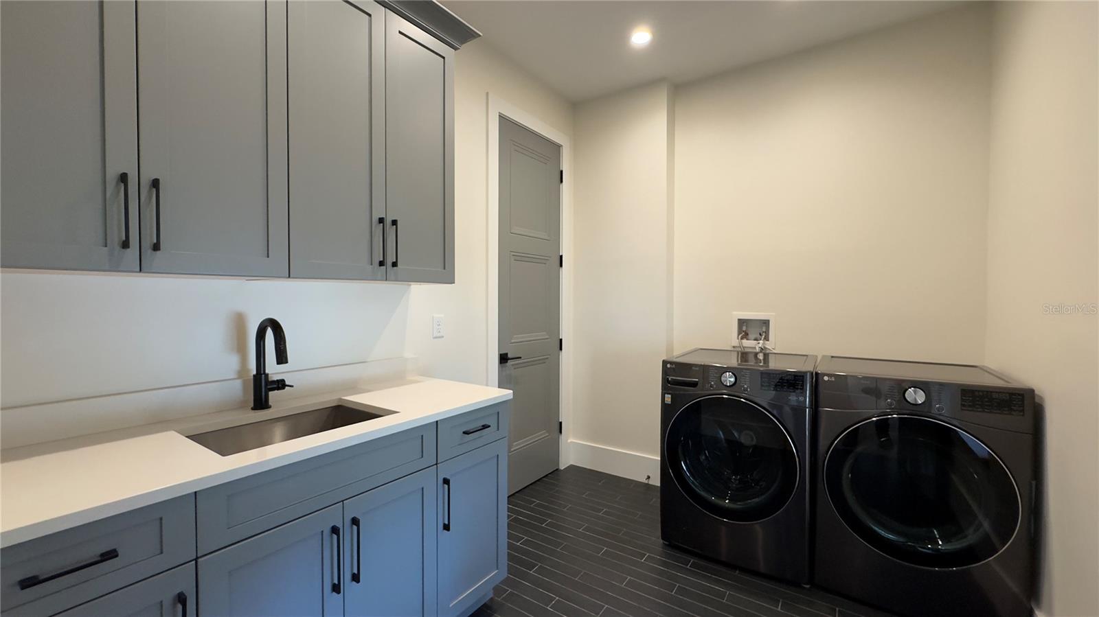 BELLA COLLINA - Residential