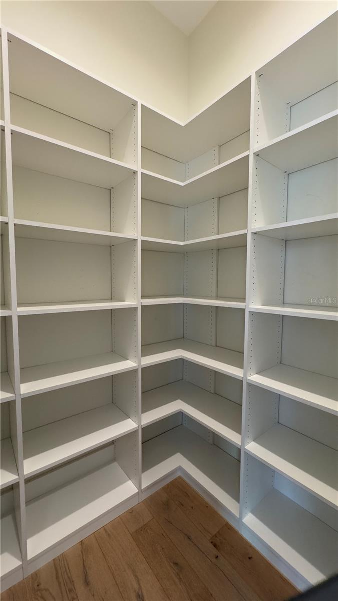 BELLA COLLINA - Residential