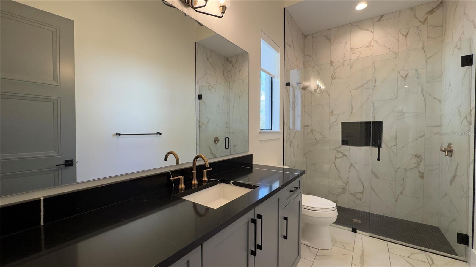 BELLA COLLINA - Residential