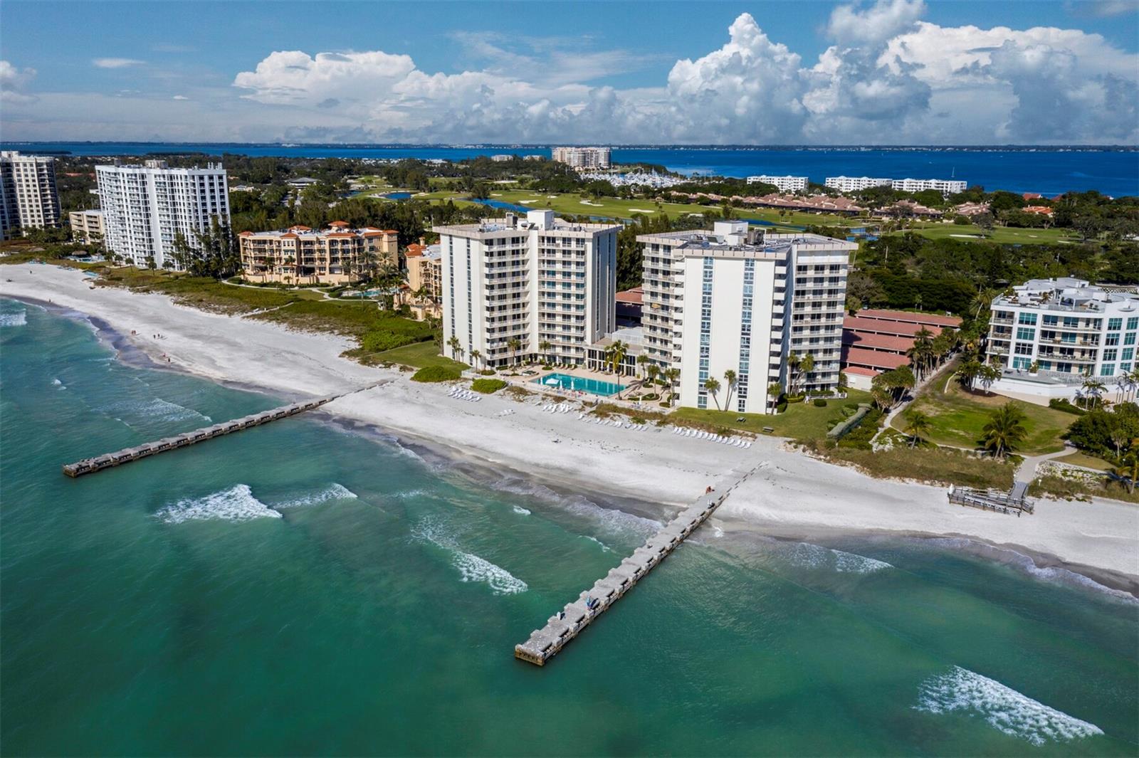 ISLANDER CLUB OF LONGBOAT - Residential