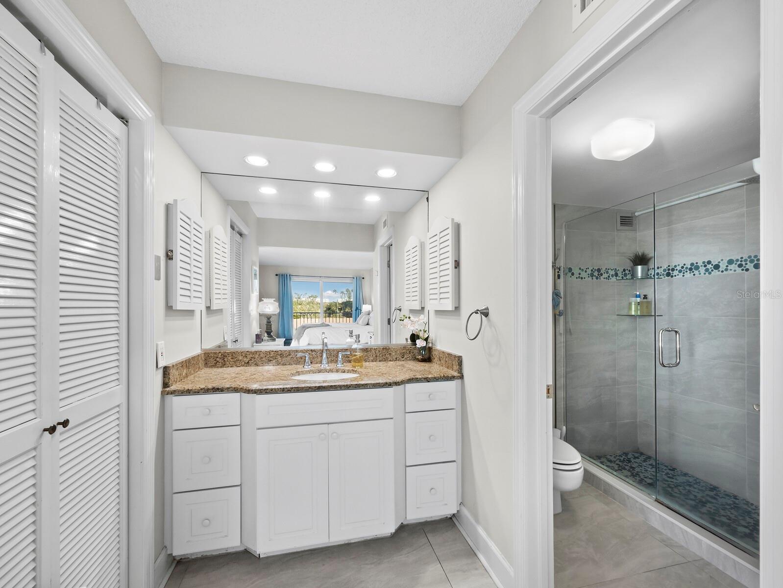 ISLANDER CLUB OF LONGBOAT - Residential