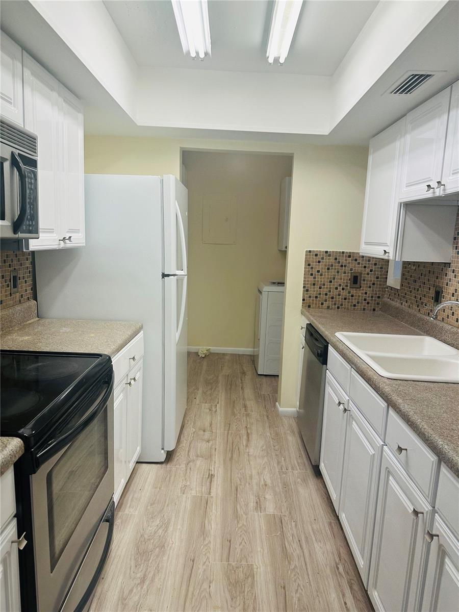 WINDHOVER CONDO - Residential