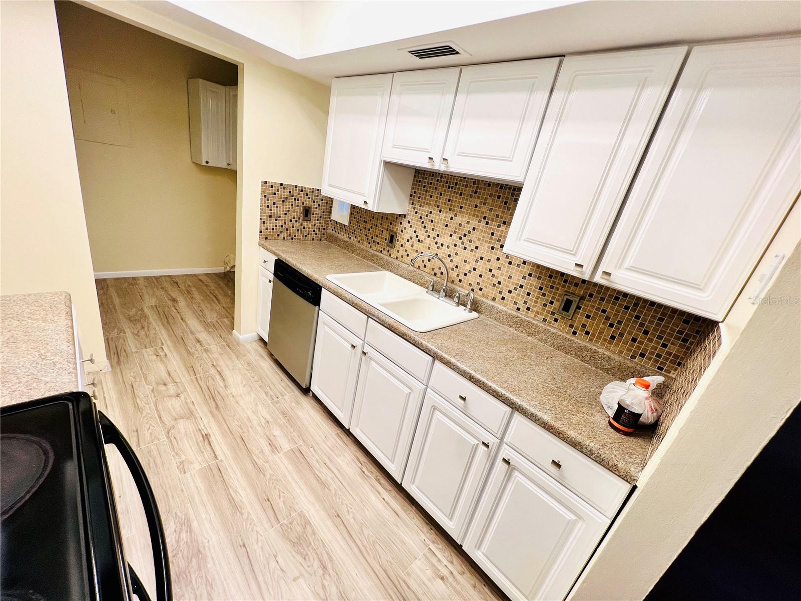 WINDHOVER CONDO - Residential