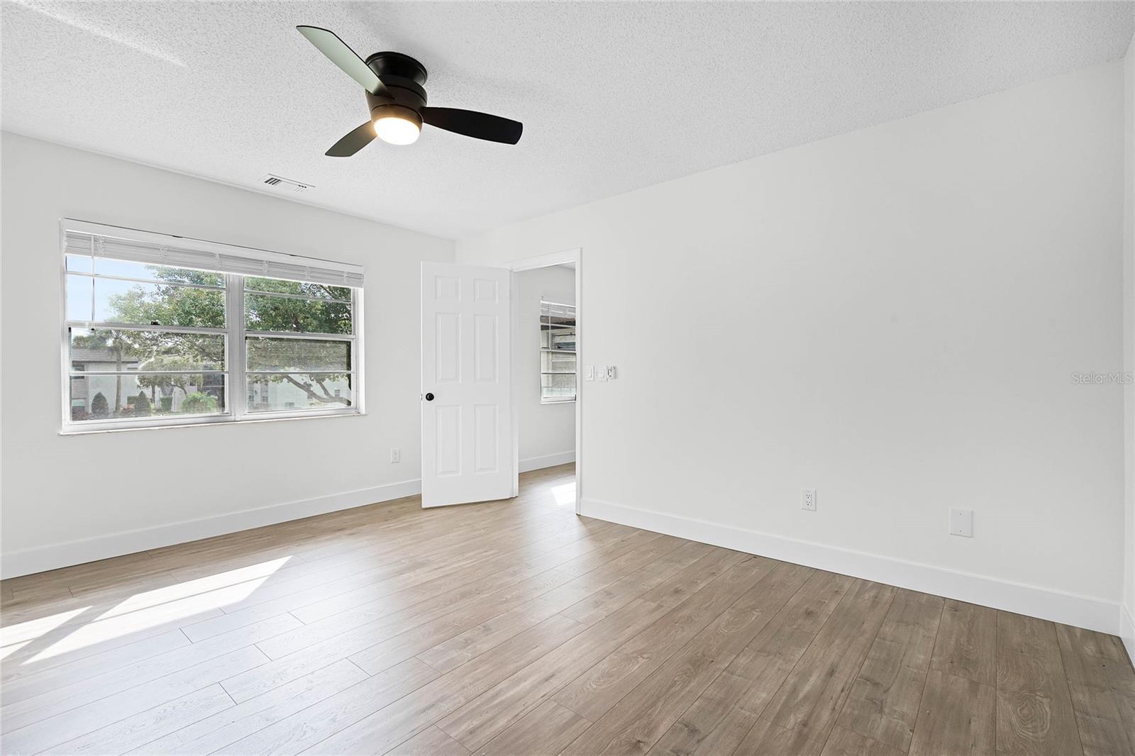 WINDTREE GARDENS CONDO PH 04 - Residential Lease