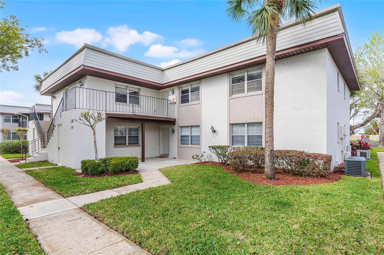 WINDTREE GARDENS CONDO PH 04 - Residential Lease