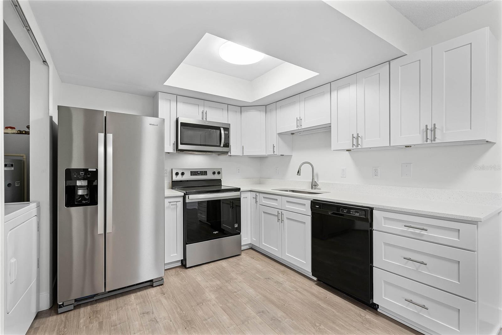 WINDTREE GARDENS CONDO PH 04 - Residential Lease