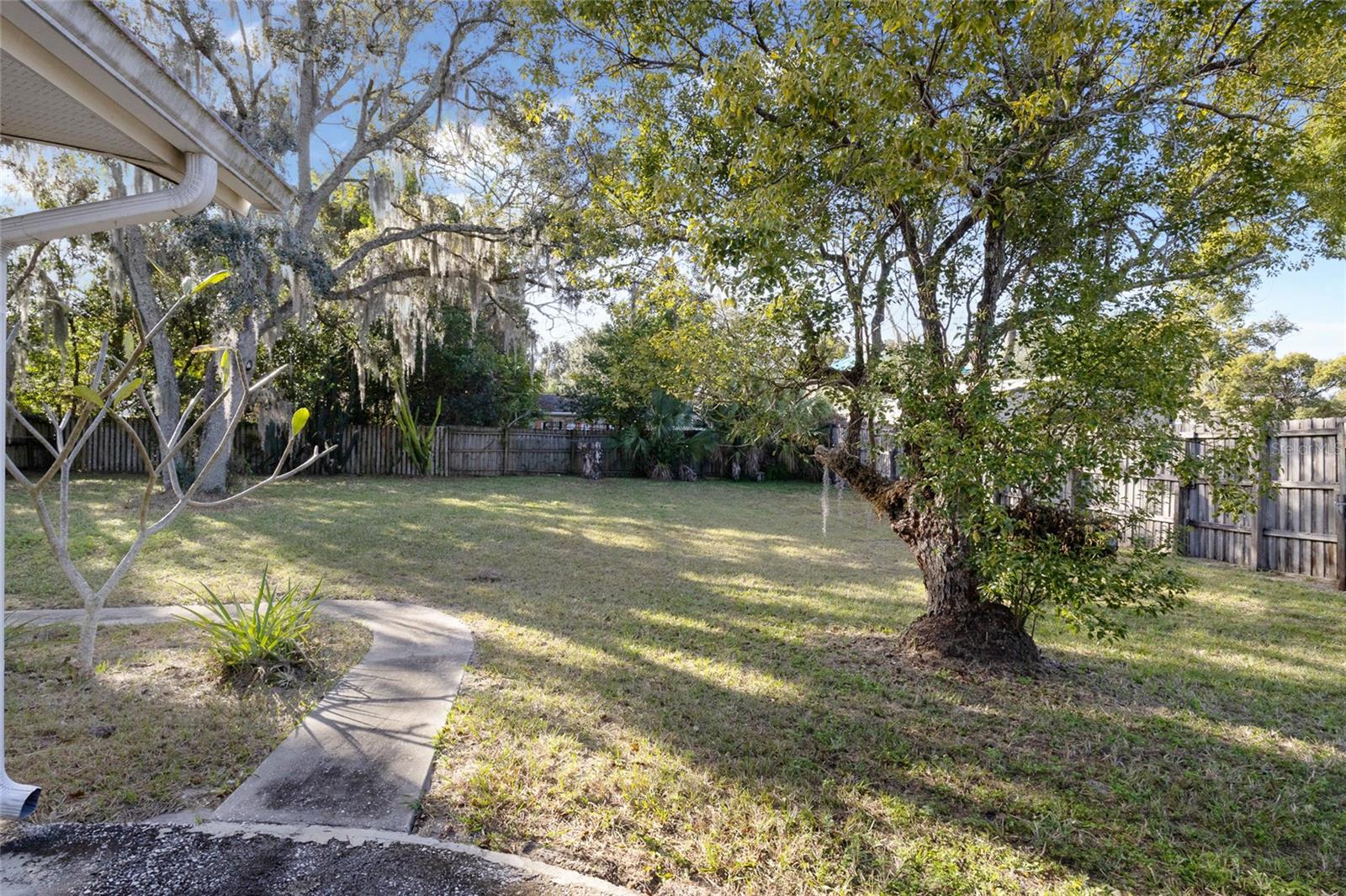 TEMPLE TERRACE - Residential