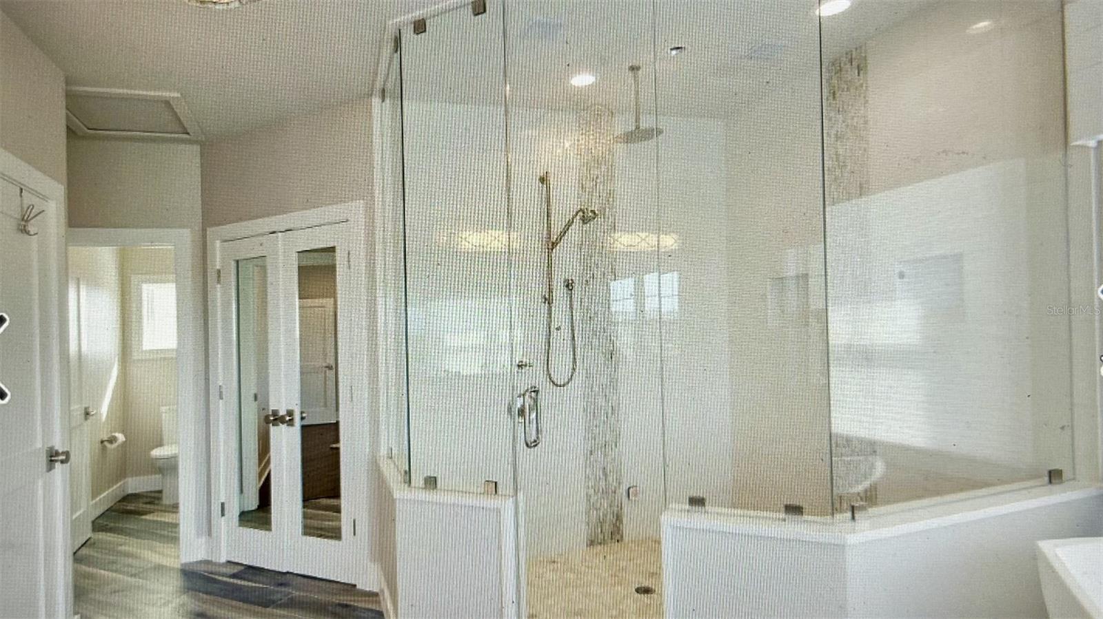 ISLAND ESTATES OF CLEARWATER UNIT 6-B - Residential