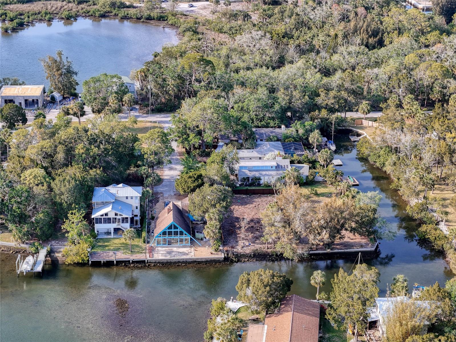 DRIFTWOOD ISLES - Land