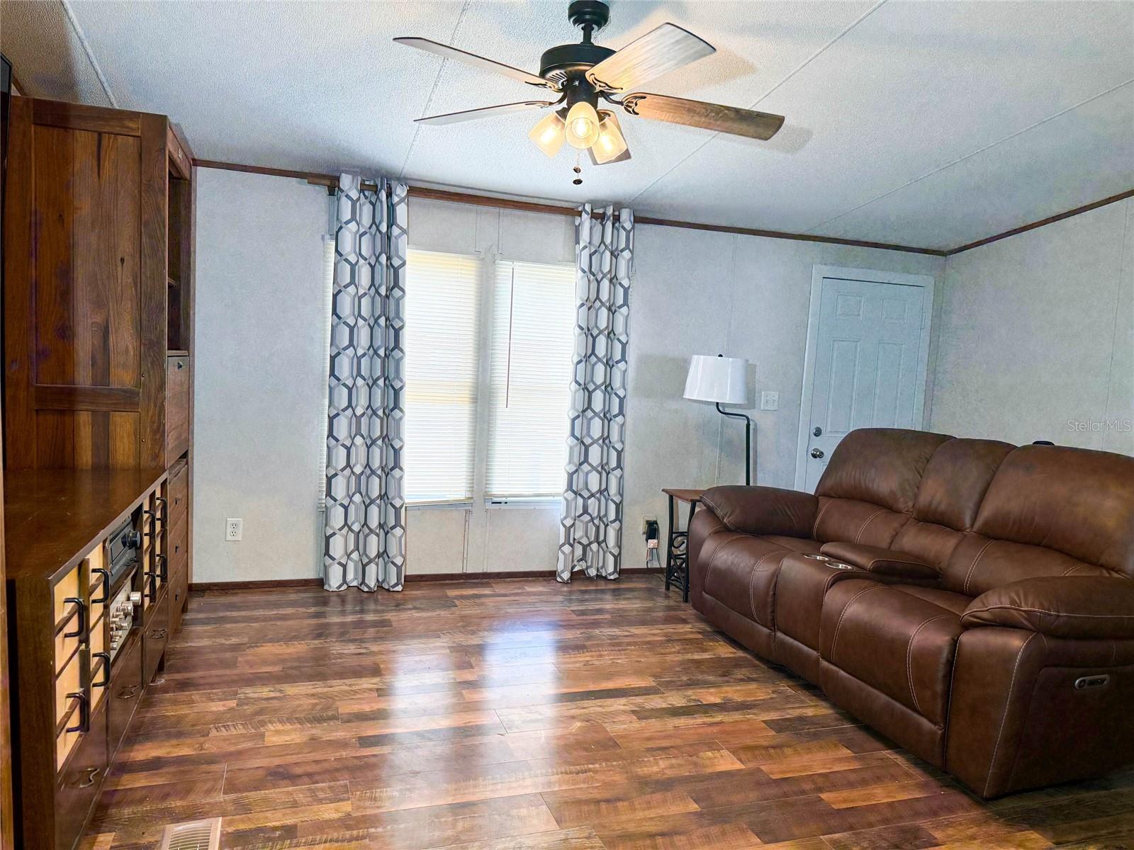 ST JOHNS RIVERSIDE ESTATES RIVEROAKS SEC 1ST ADD - Residential