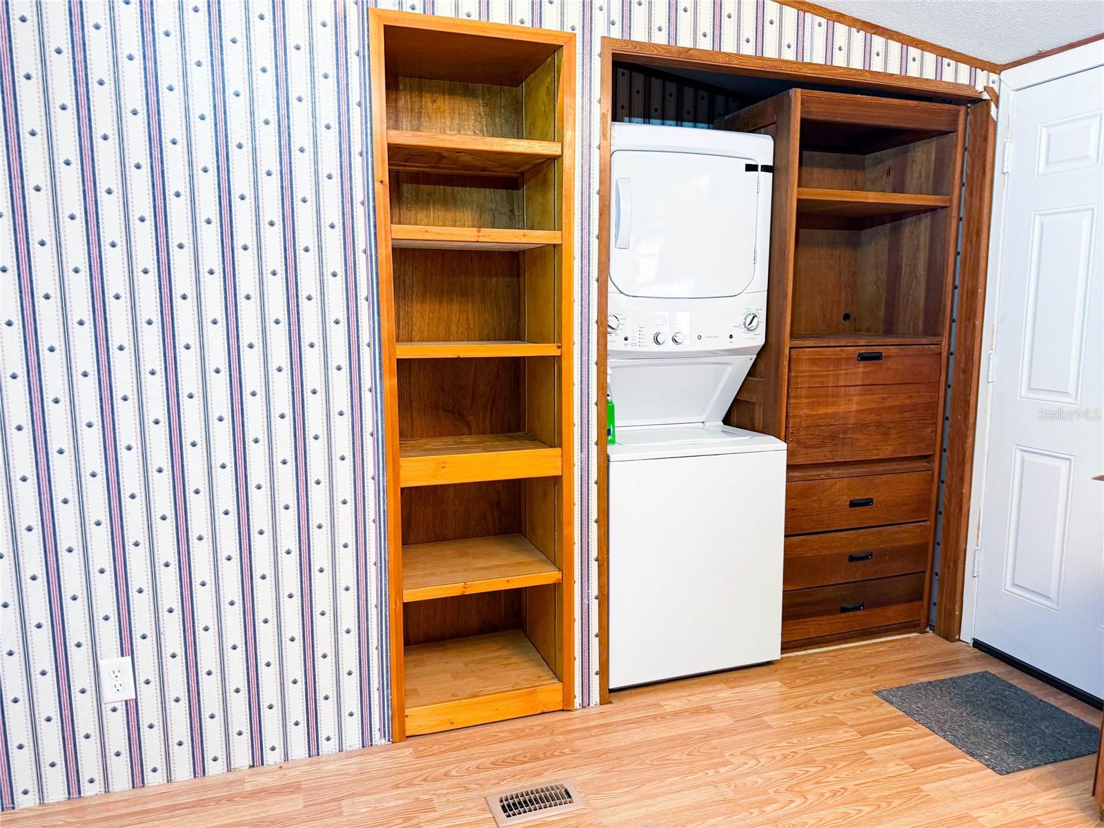 ST JOHNS RIVERSIDE ESTATES RIVEROAKS SEC 1ST ADD - Residential