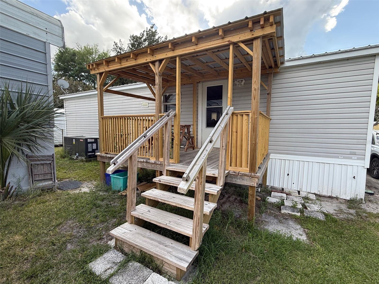 ST JOHNS RIVERSIDE ESTATES RIVEROAKS SEC 1ST ADD - Residential