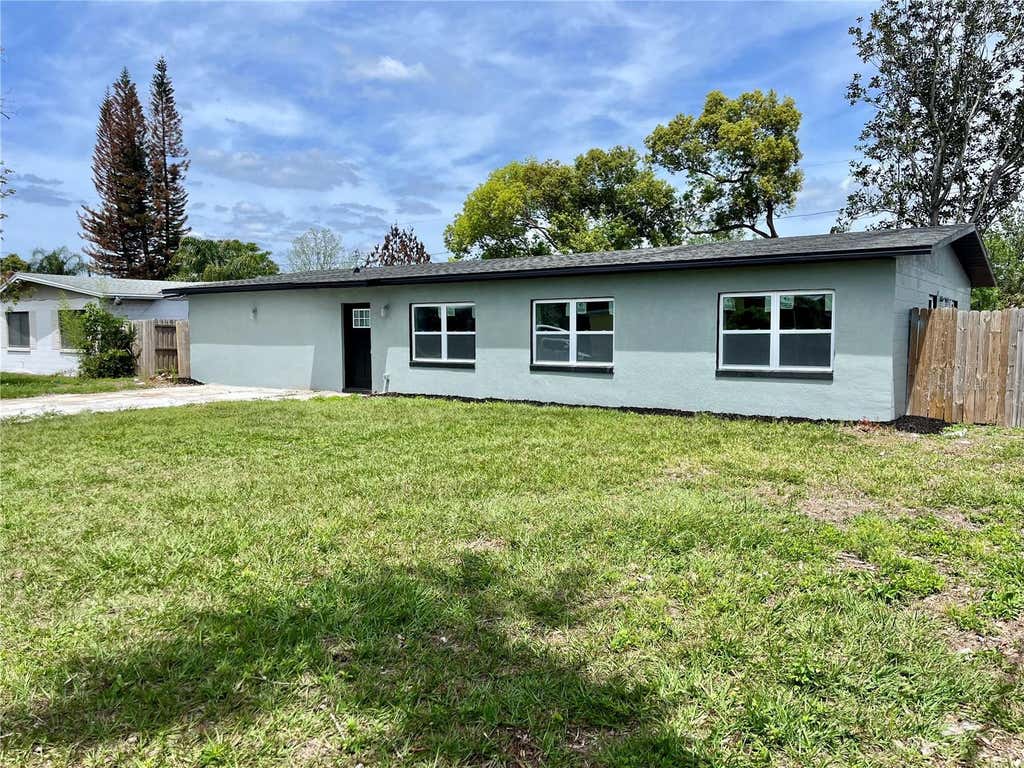 Photo of 701 Alfred Drive, Orlando, FL 32810 (MLS # R4911828)