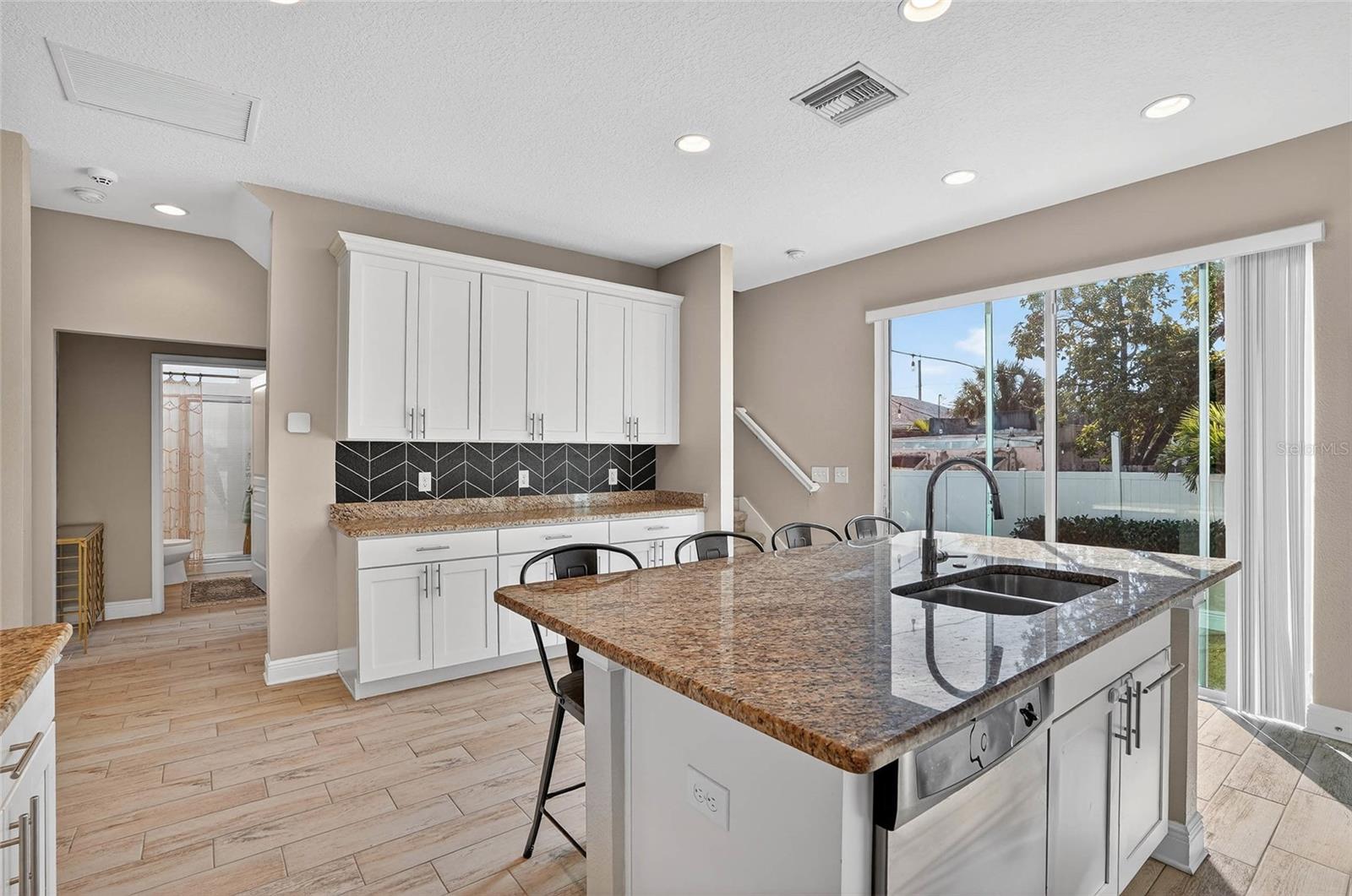 NORTH HYDE PARK - Residential