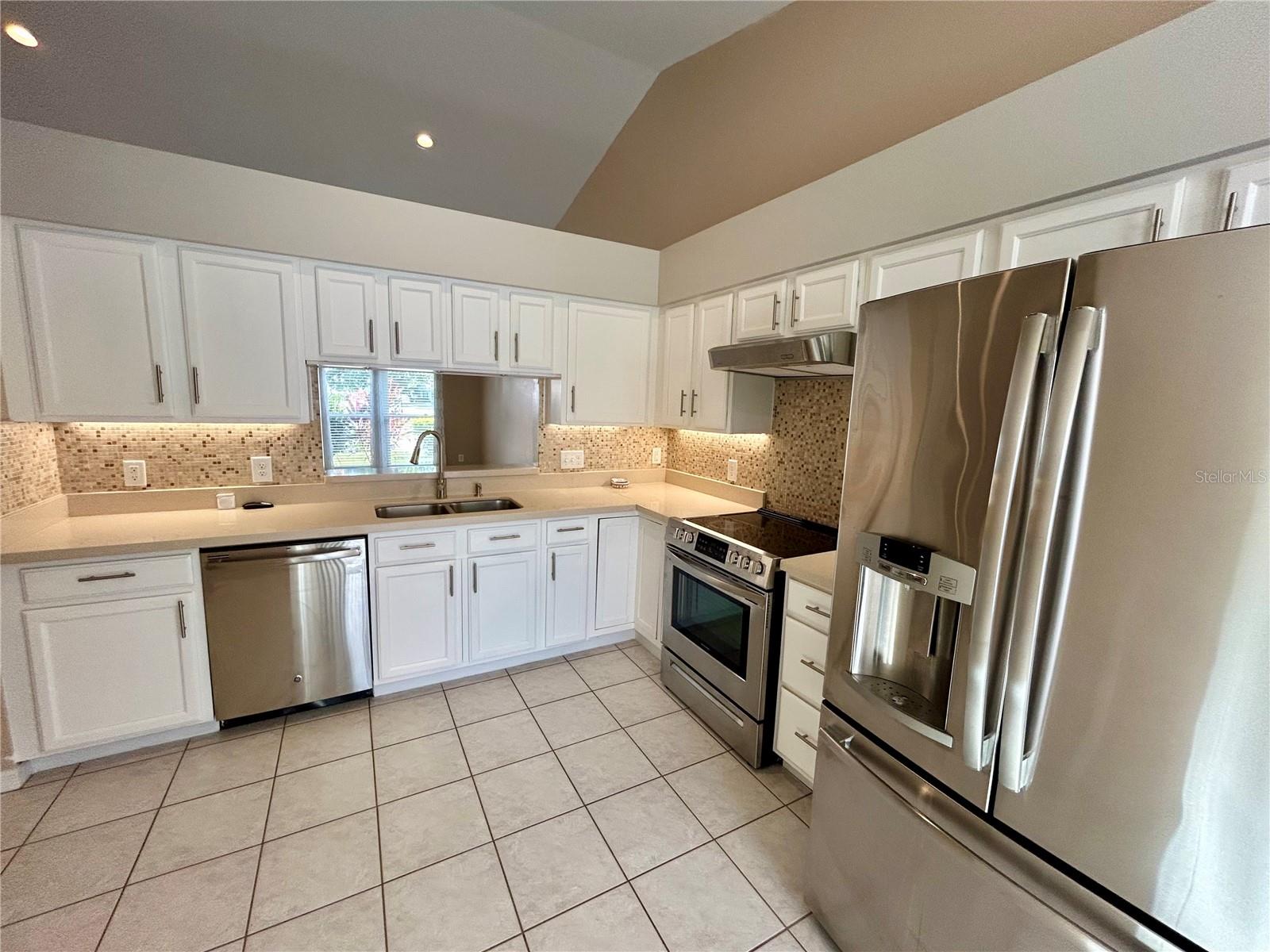 COLONY COVE - Residential Lease