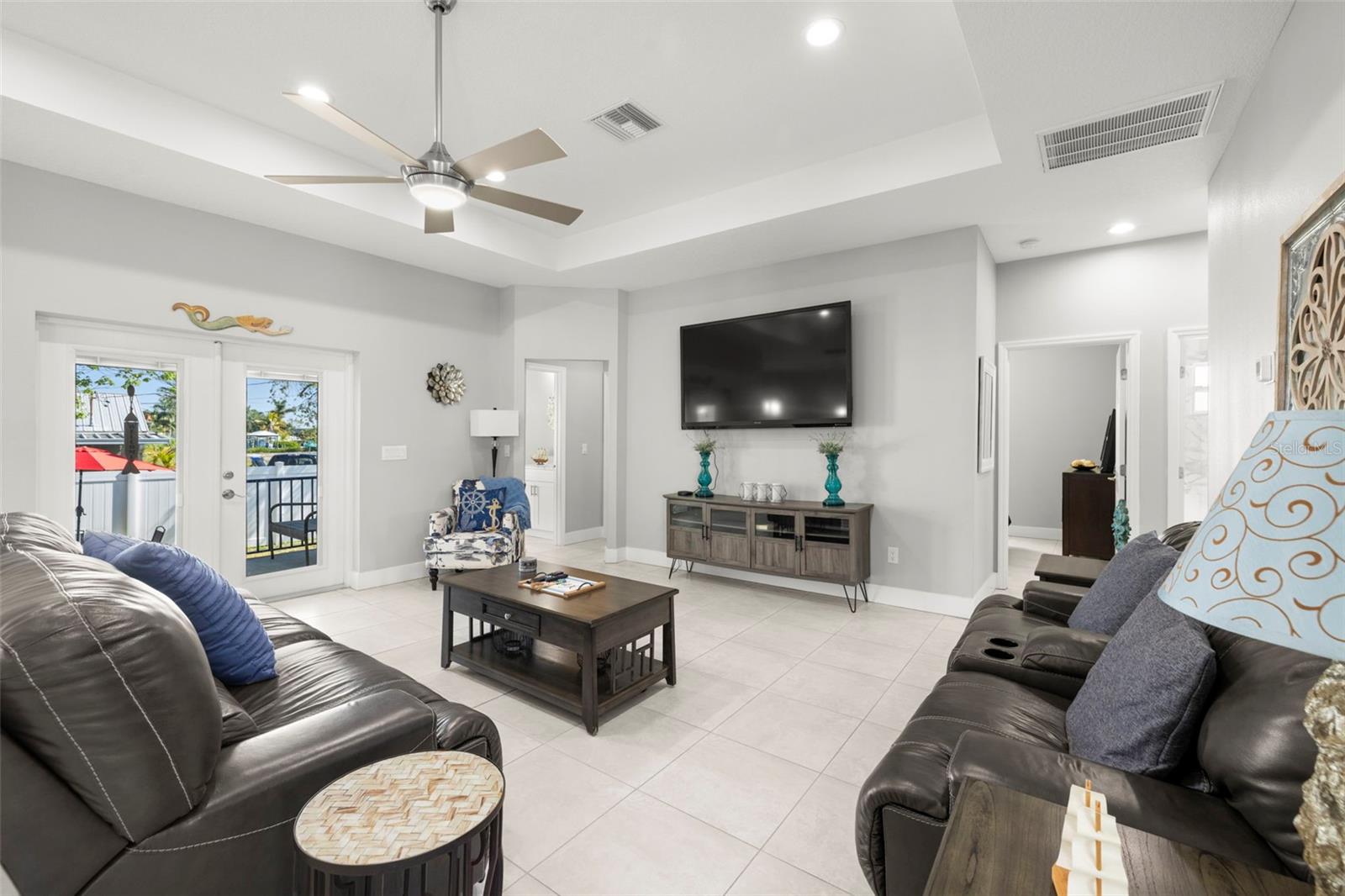 501 FLORIDA CIRCLE N
