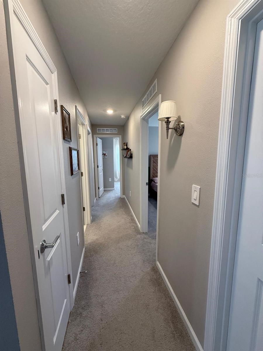 WESTVIEW 40S - Residential Lease