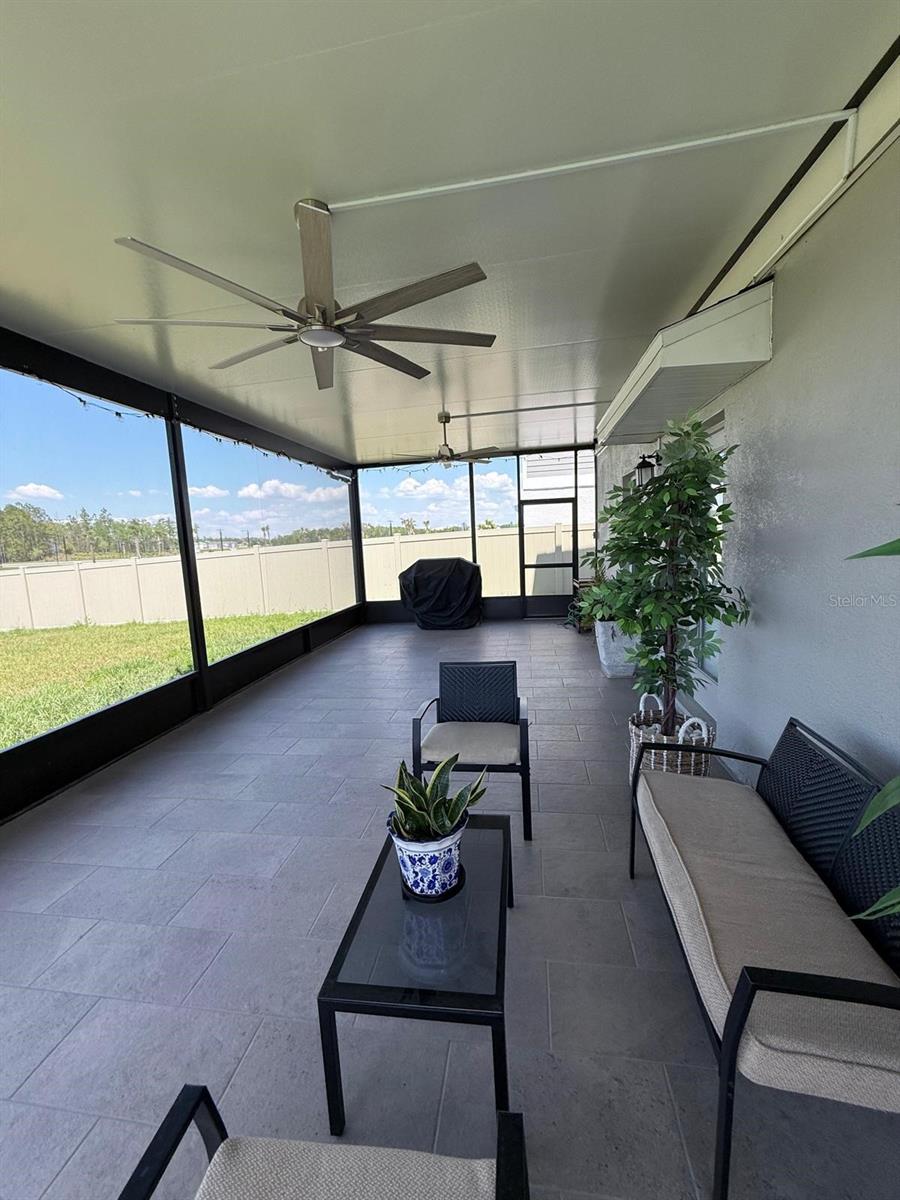 WESTVIEW 40S - Residential Lease