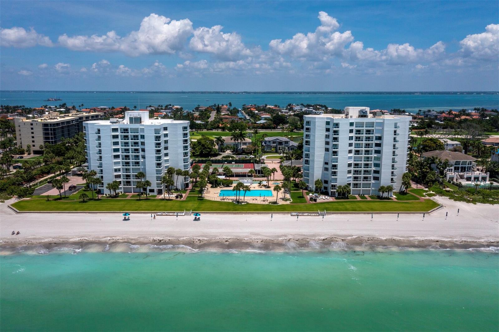 PRIVATEER NORTH - Residential
