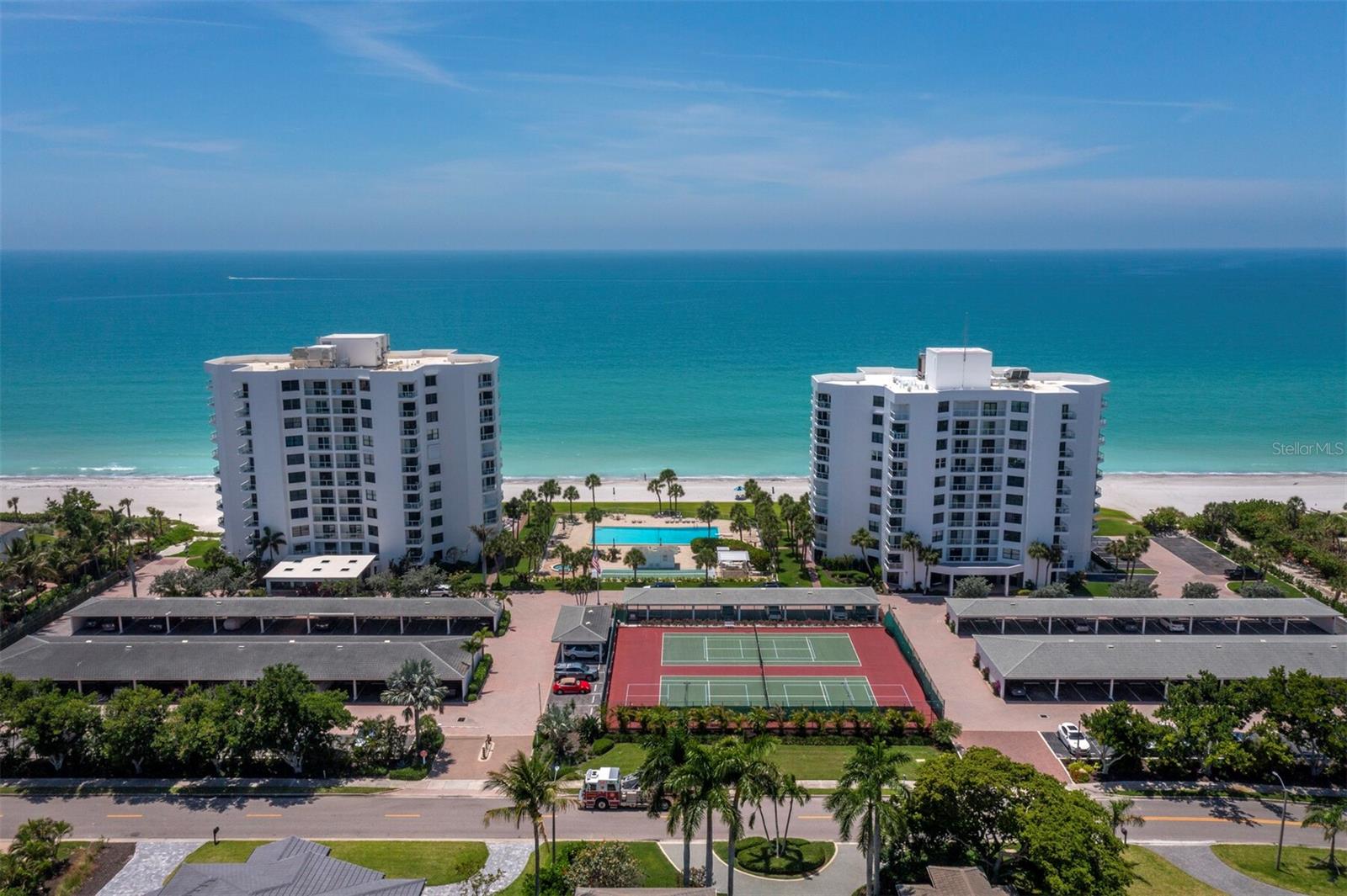 PRIVATEER NORTH - Residential