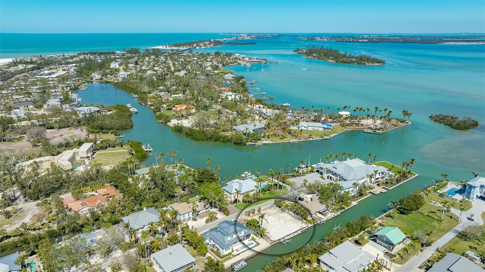 SLEEPY LAGOON PARK - Land