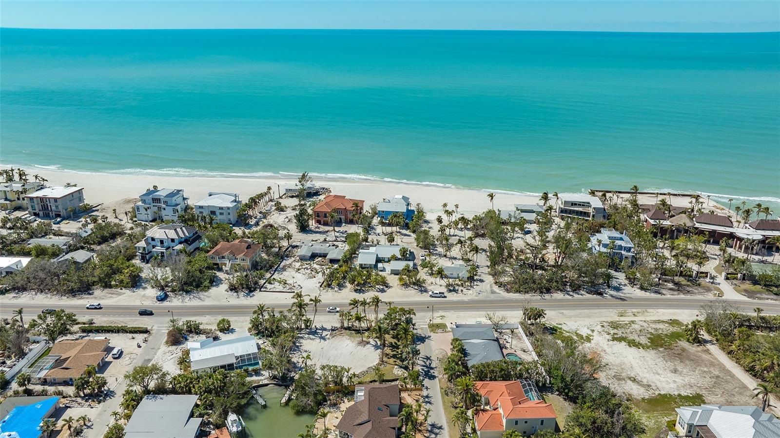 SLEEPY LAGOON PARK - Land