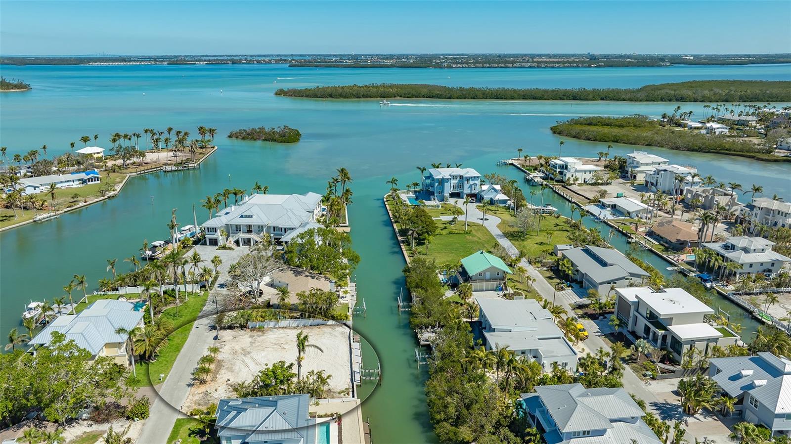 SLEEPY LAGOON PARK - Land