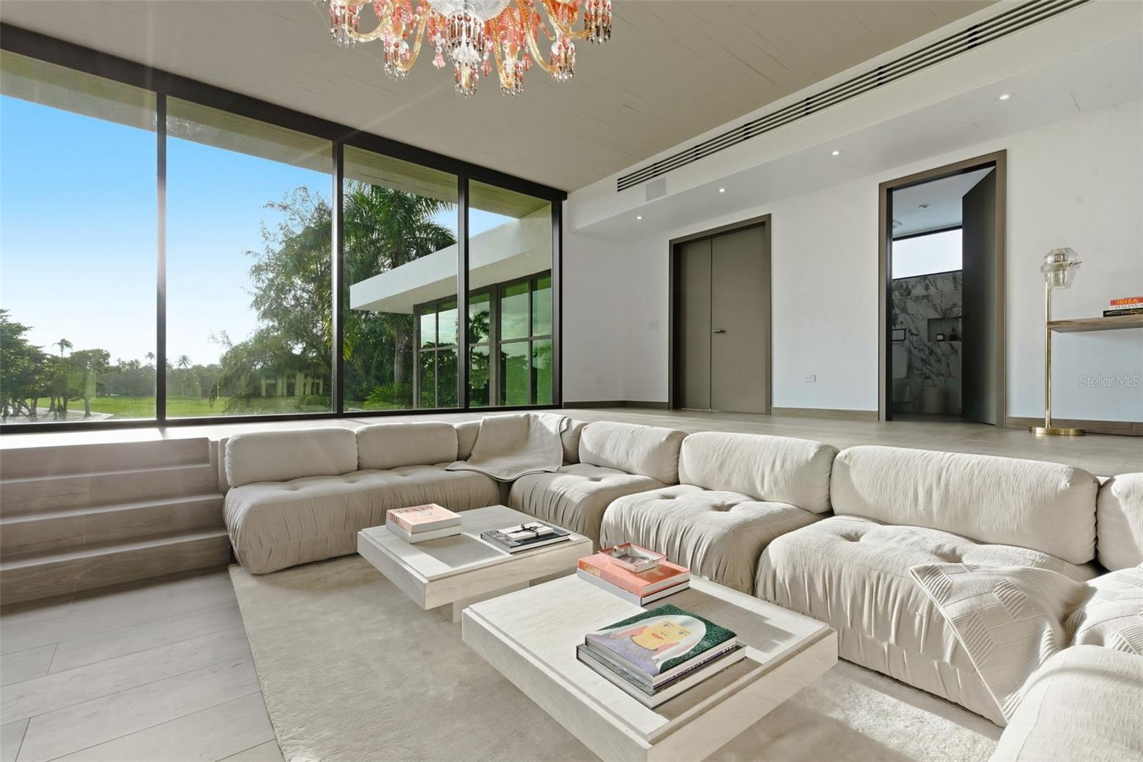 EAST BEACH - Residential