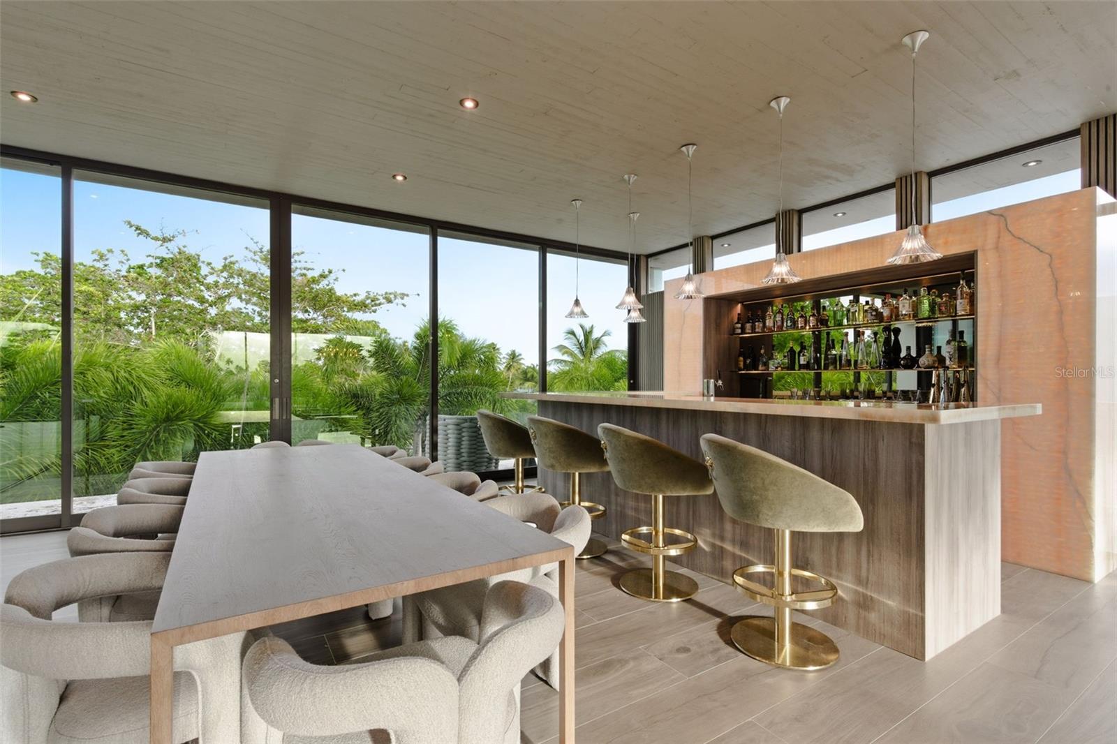 EAST BEACH - Residential