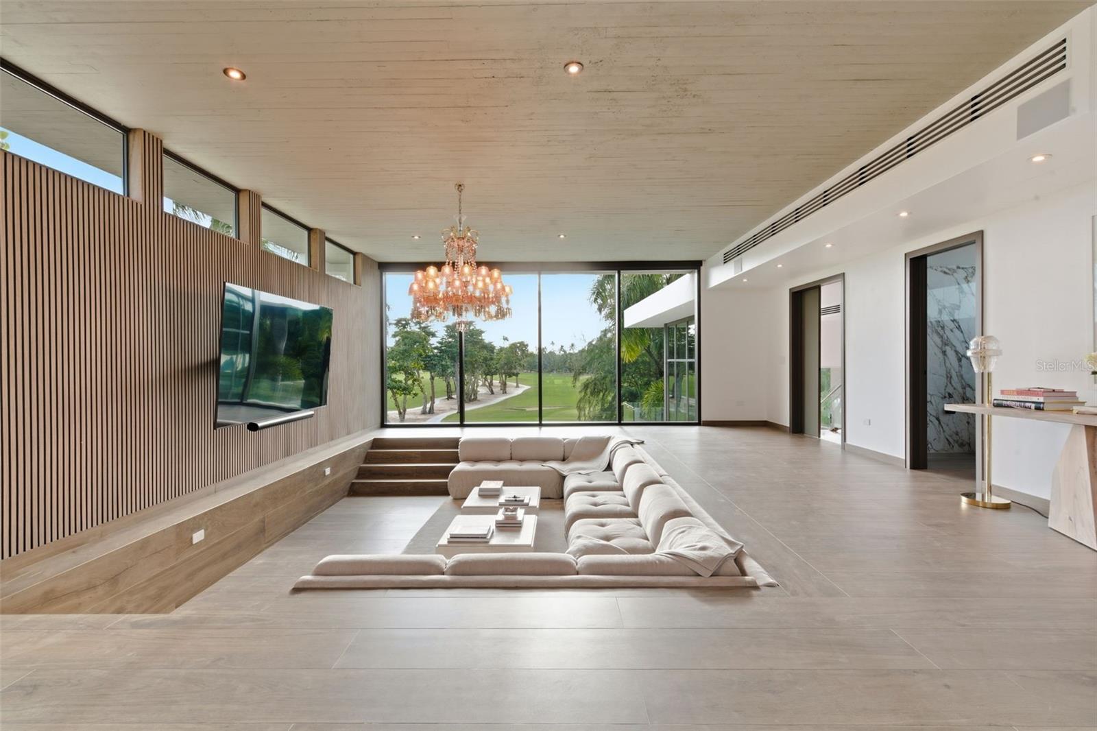 EAST BEACH - Residential