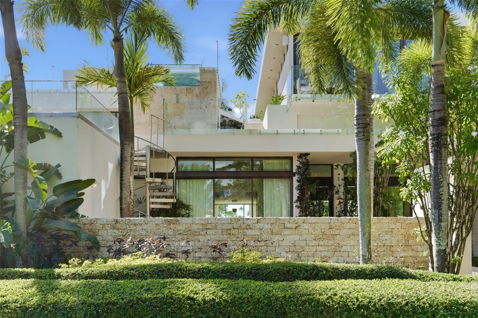 EAST BEACH - Residential