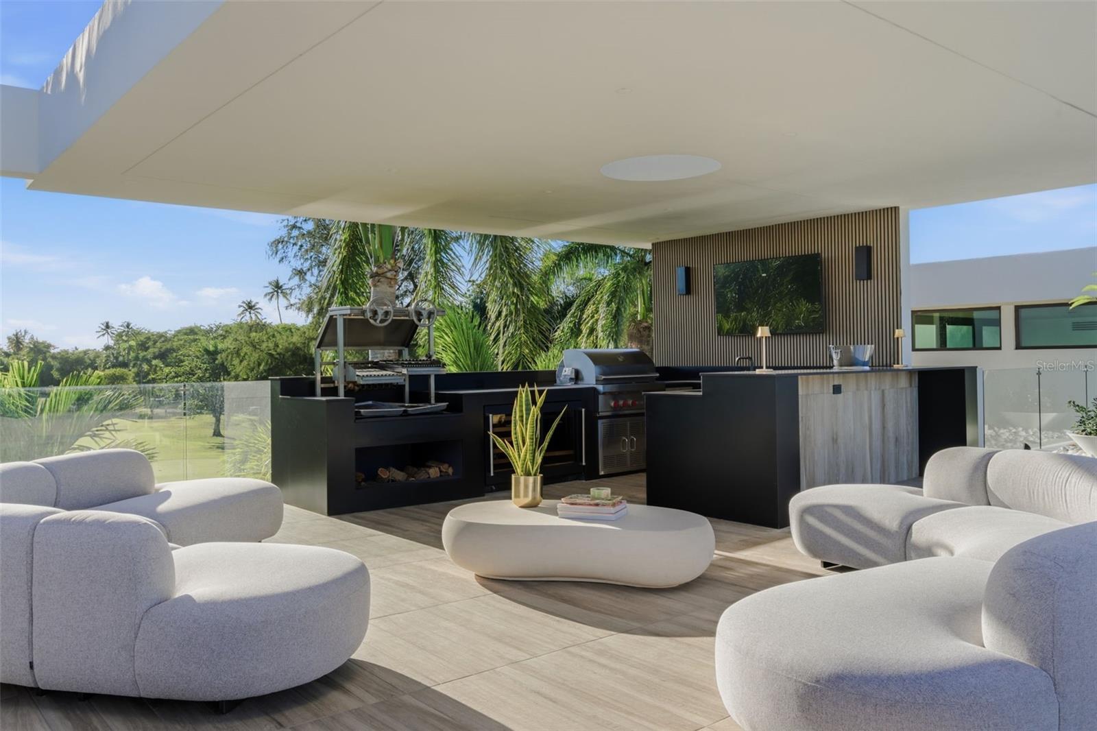 EAST BEACH - Residential