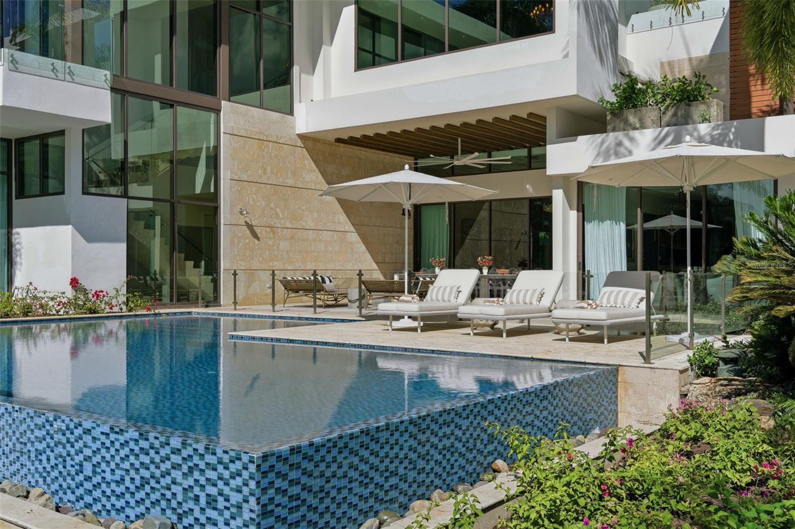 EAST BEACH - Residential