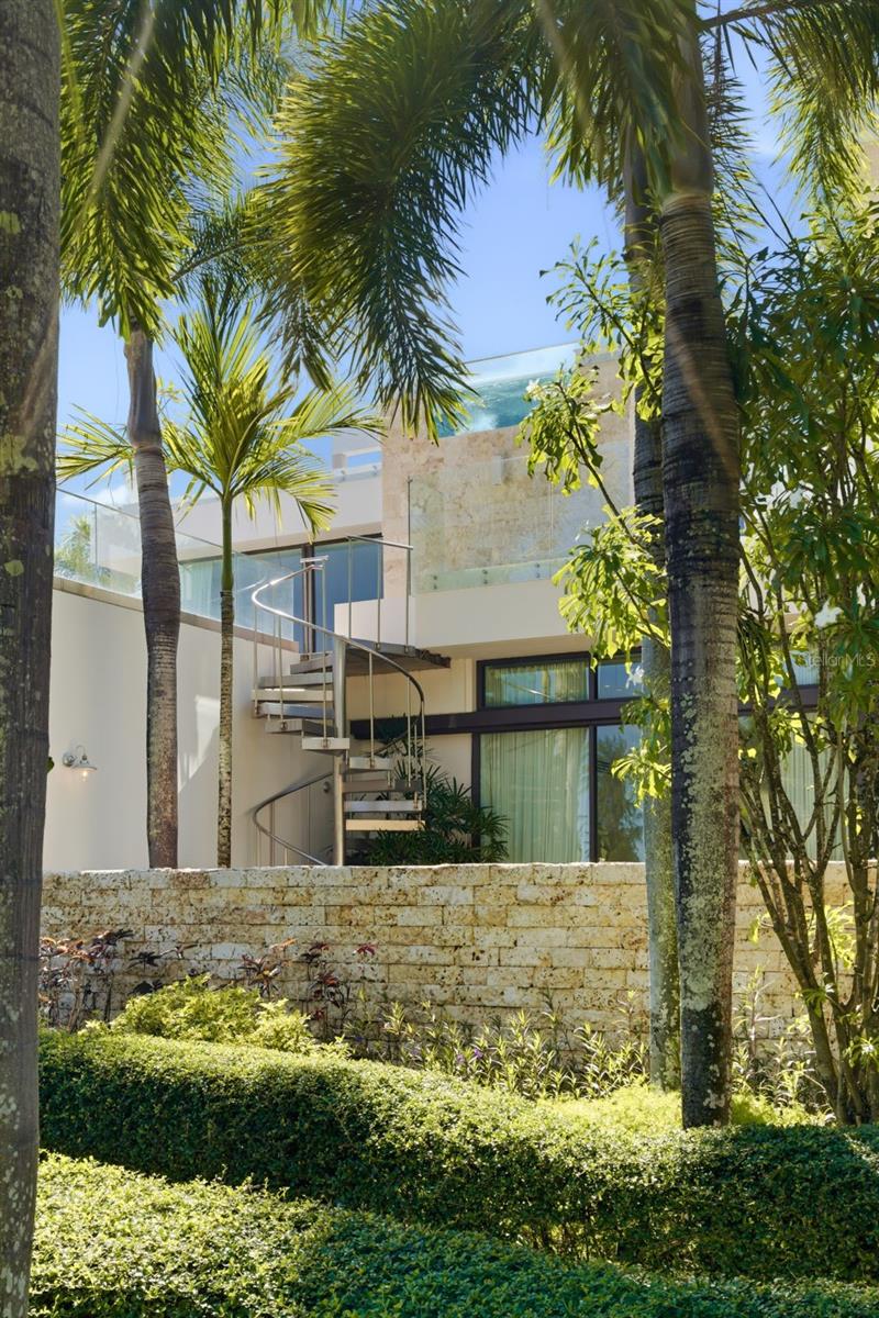 EAST BEACH - Residential