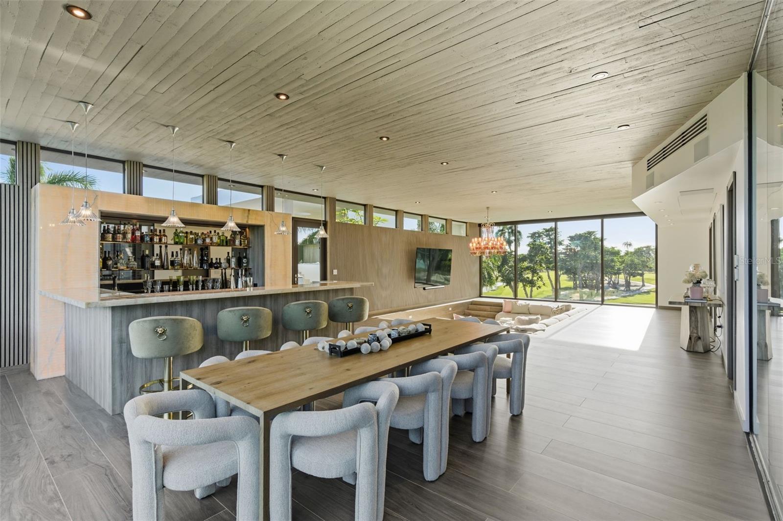 EAST BEACH - Residential