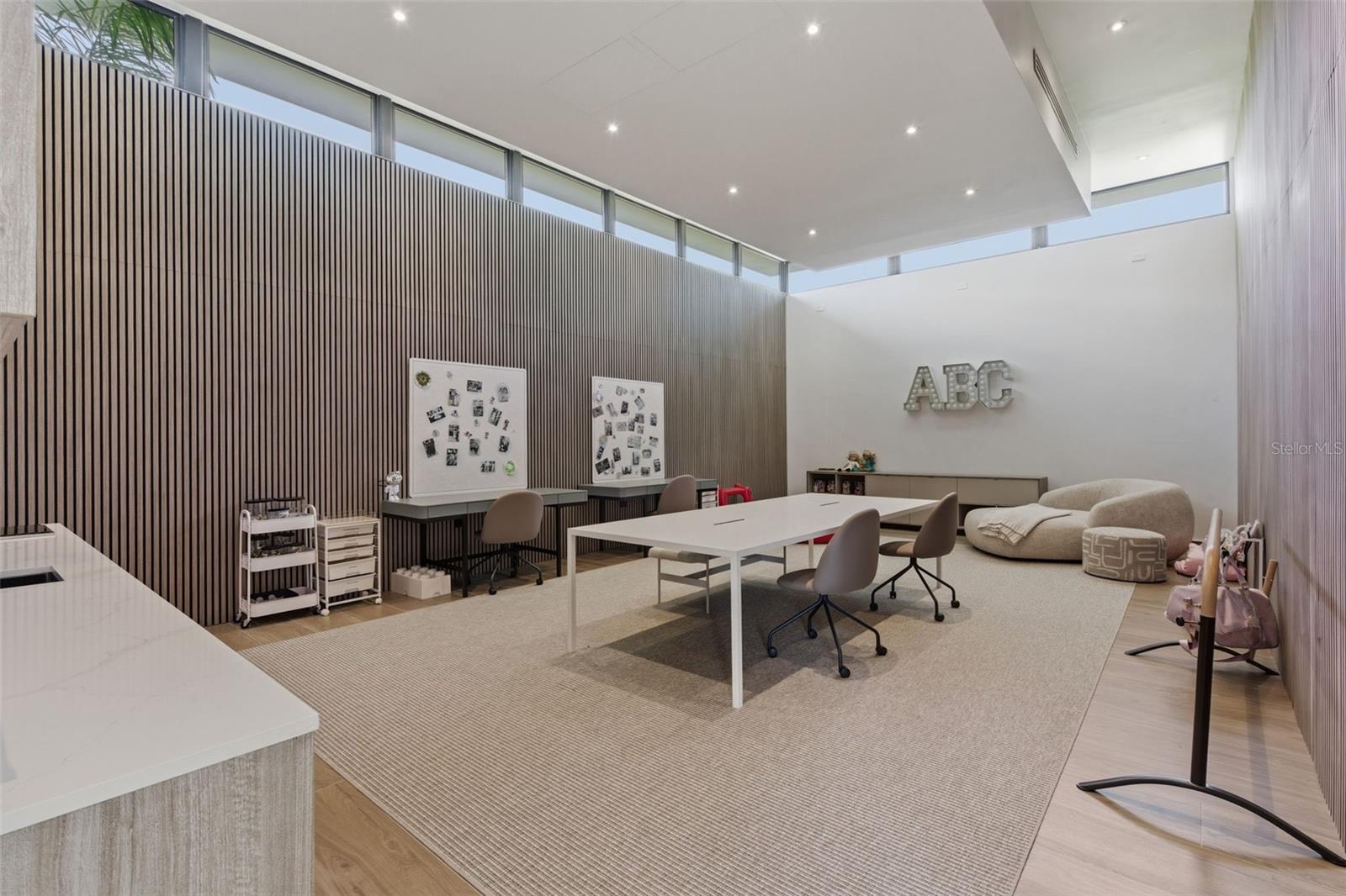 EAST BEACH - Residential