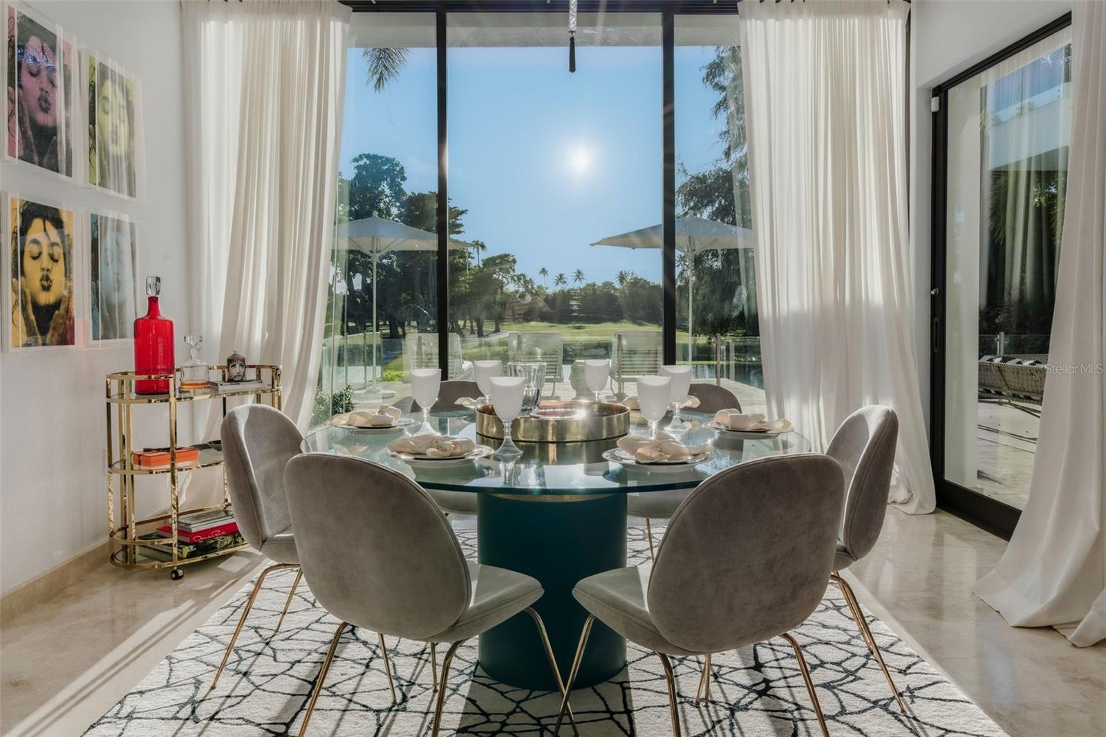 EAST BEACH - Residential