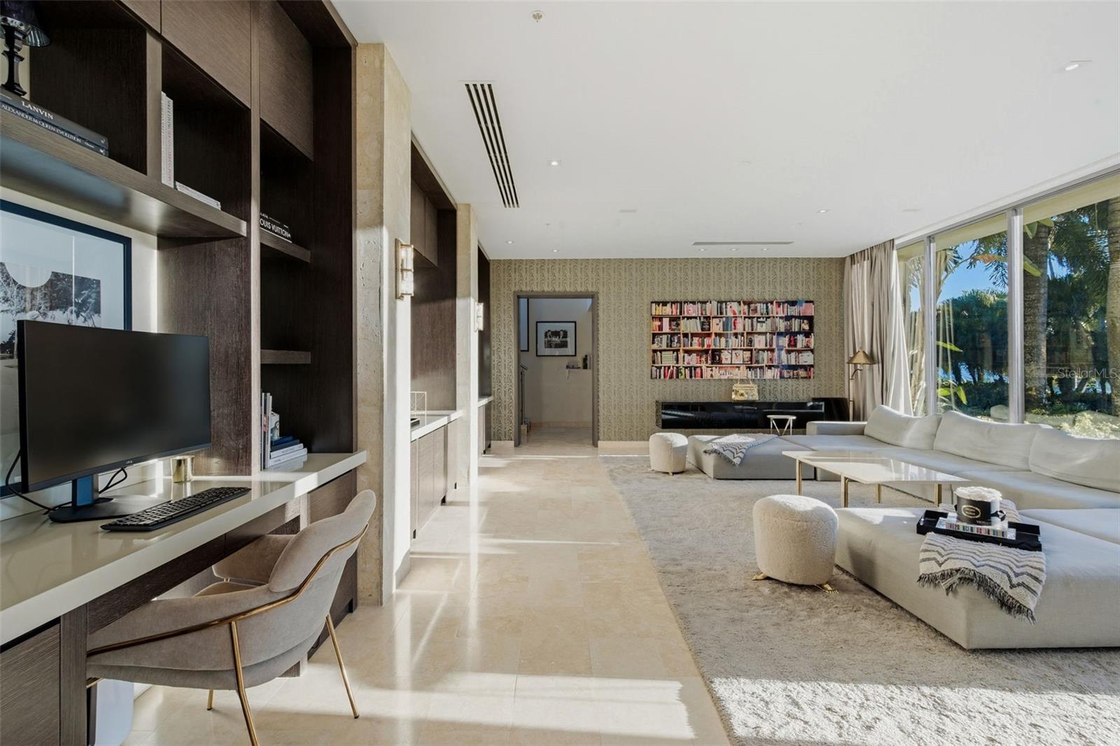 EAST BEACH - Residential