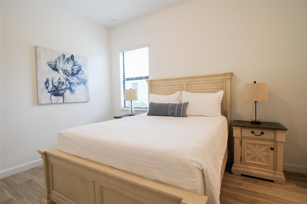 LORRAINE LAKES PH I - Residential Lease