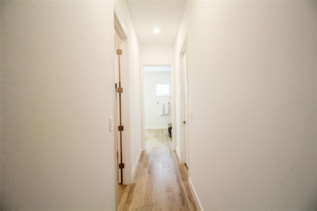LORRAINE LAKES PH I - Residential Lease