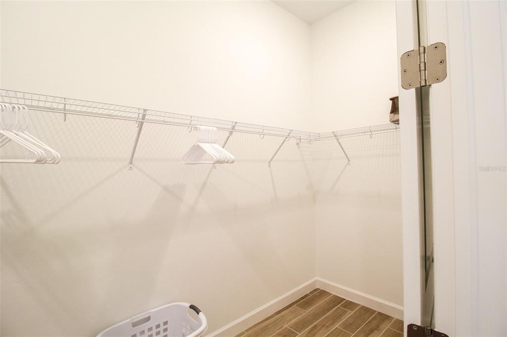 LORRAINE LAKES PH I - Residential Lease
