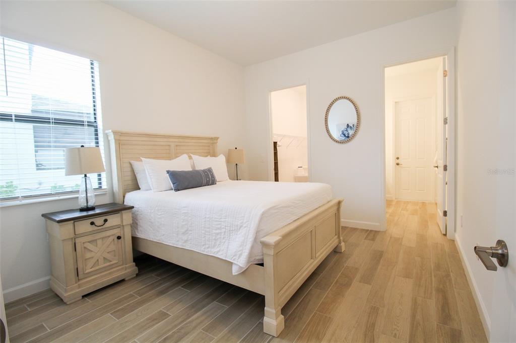 LORRAINE LAKES PH I - Residential Lease