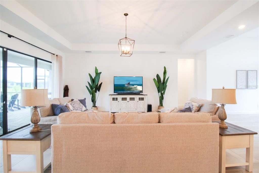 LORRAINE LAKES PH I - Residential Lease