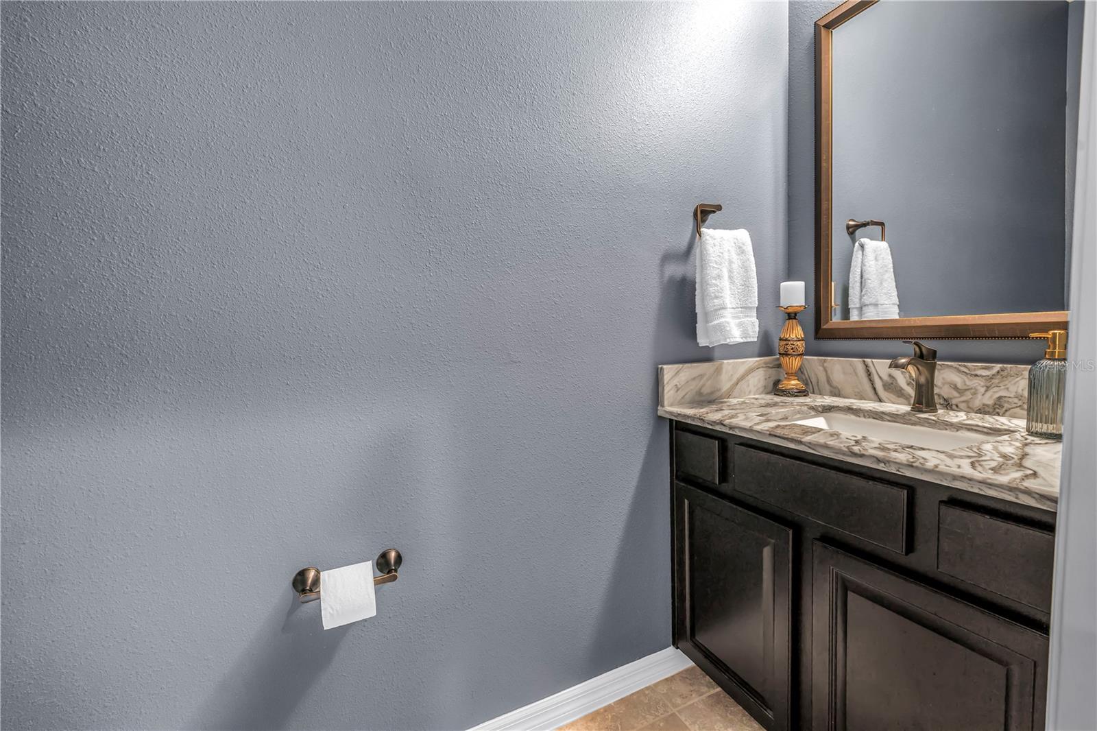 COLONNADE - Residential