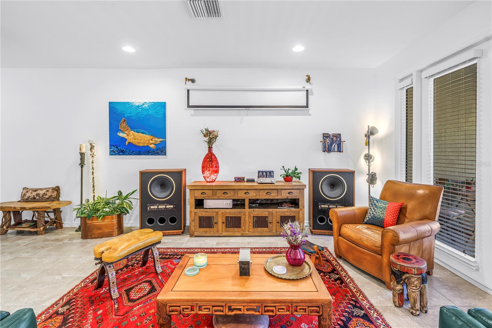 COLONNADE - Residential